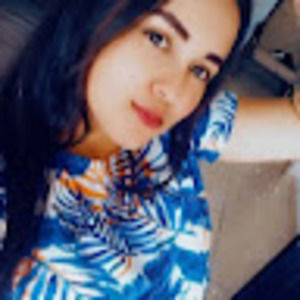 Meet your Posher, Daniela lucia